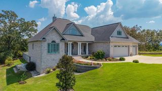 131 Damian Ct, Hot Springs, AR 71901