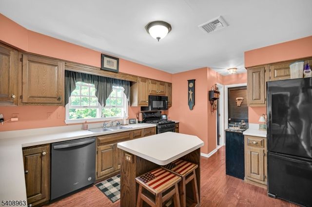 28 Brady Rd, Other Orange County, NY 10990