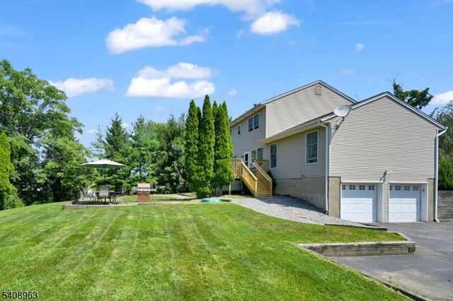 28 Brady Rd, Other Orange County, NY 10990