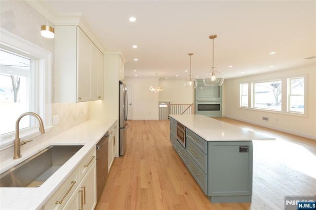 31 Albert Avenue, Fair Lawn, NJ 07410