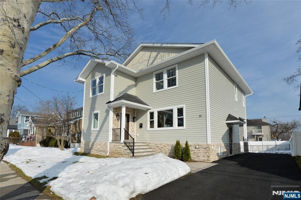 31 Albert Avenue, Fair Lawn, NJ 07410