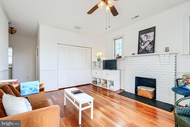 2215 SOUTH RD, Baltimore, MD 21209