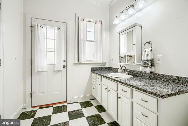 2215 SOUTH RD, Baltimore, MD 21209