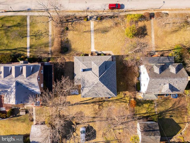 2215 SOUTH RD, Baltimore, MD 21209