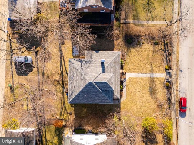 2215 SOUTH RD, Baltimore, MD 21209