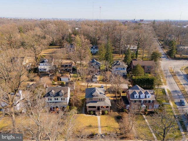 2215 SOUTH RD, Baltimore, MD 21209