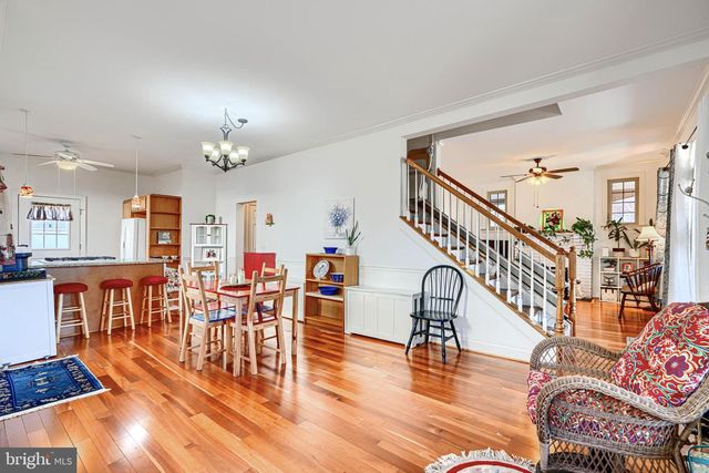 2215 SOUTH RD, Baltimore, MD 21209