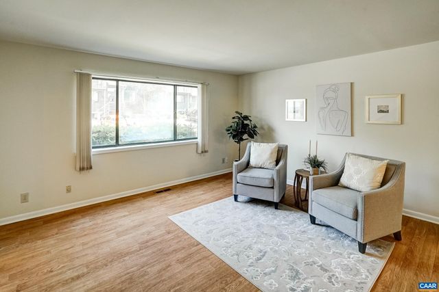 239 HARVEST DR, Charlottesville, VA 22903