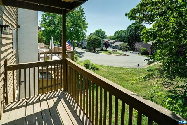 239 HARVEST DR, Charlottesville, VA 22903