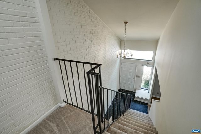 239 HARVEST DR, Charlottesville, VA 22903