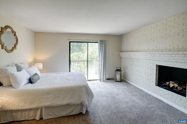 239 HARVEST DR, Charlottesville, VA 22903
