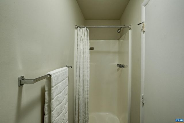 239 HARVEST DR, Charlottesville, VA 22903