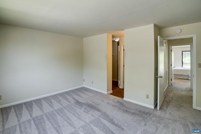239 HARVEST DR, Charlottesville, VA 22903