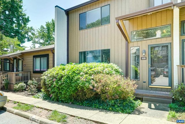 239 HARVEST DR, Charlottesville, VA 22903