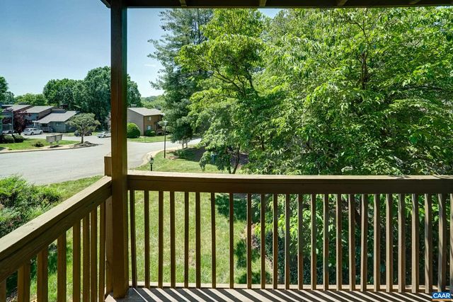 239 HARVEST DR, Charlottesville, VA 22903