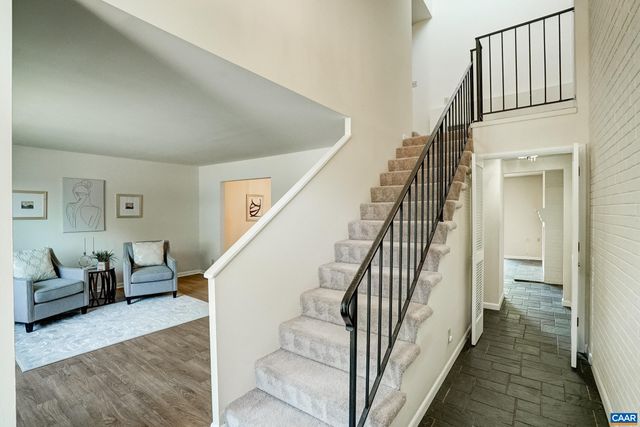 239 HARVEST DR, Charlottesville, VA 22903