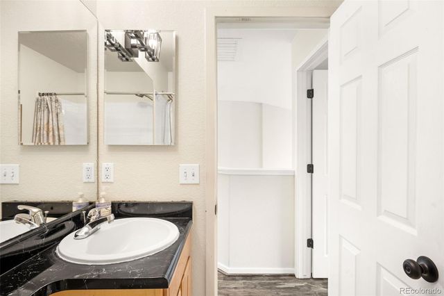 811 Union Street, Lakewood, CO 80401