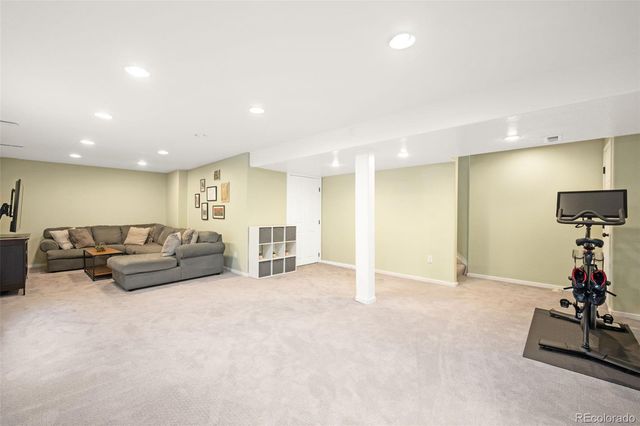 811 Union Street, Lakewood, CO 80401