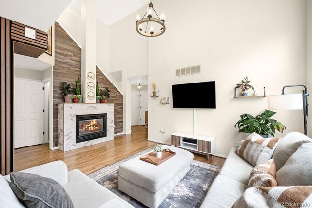 811 Union Street, Lakewood, CO 80401