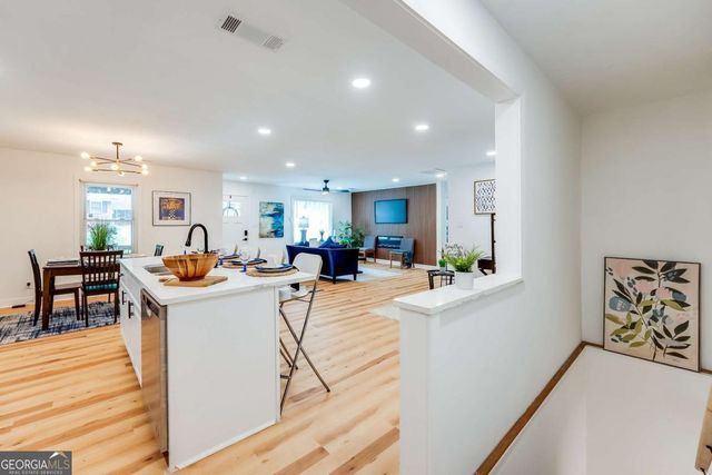 766 Pegg Road SW, Atlanta, GA 30315