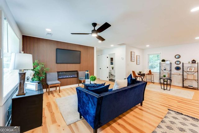 766 Pegg Road SW, Atlanta, GA 30315