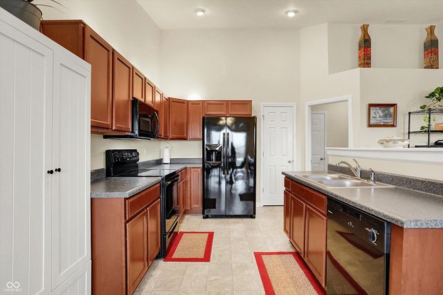 2546 Bridlewood Drive, Franklin, IN 46131