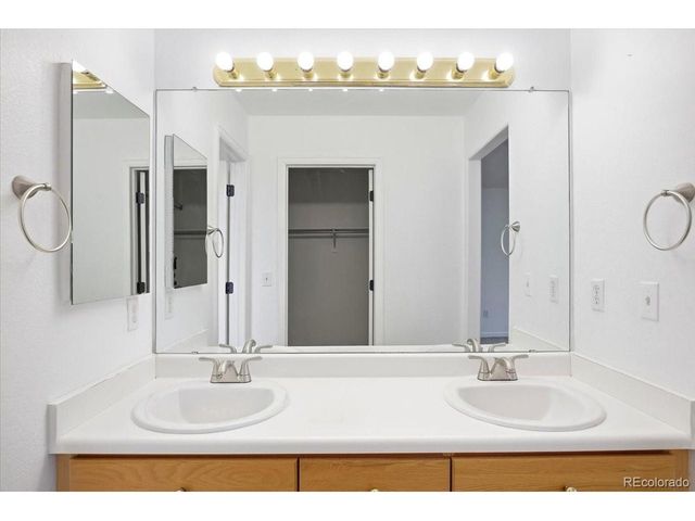 3449 S Espana Ct, Aurora, CO 80013