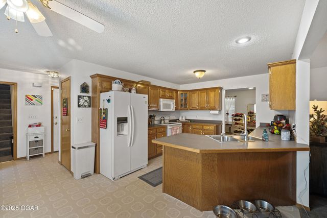 2003 Blue Jay Drive, Webb City, MO 64870