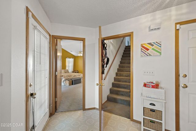 2003 Blue Jay Drive, Webb City, MO 64870