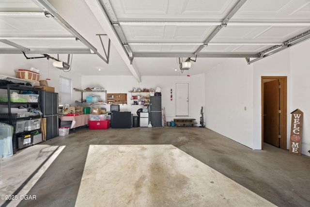 2003 Blue Jay Drive, Webb City, MO 64870