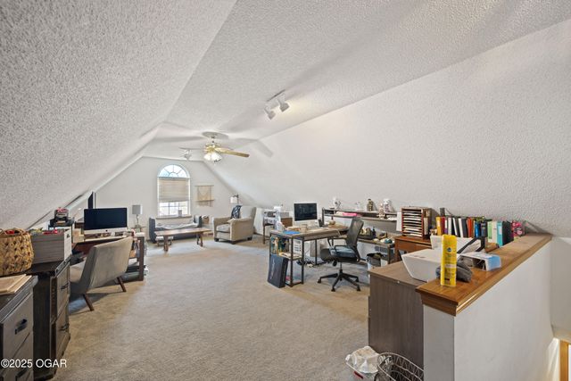 2003 Blue Jay Drive, Webb City, MO 64870