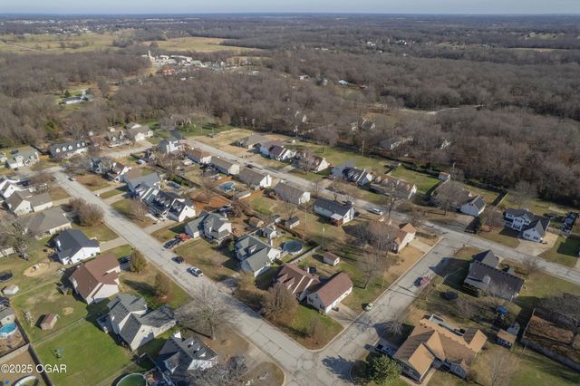 2003 Blue Jay Drive, Webb City, MO 64870