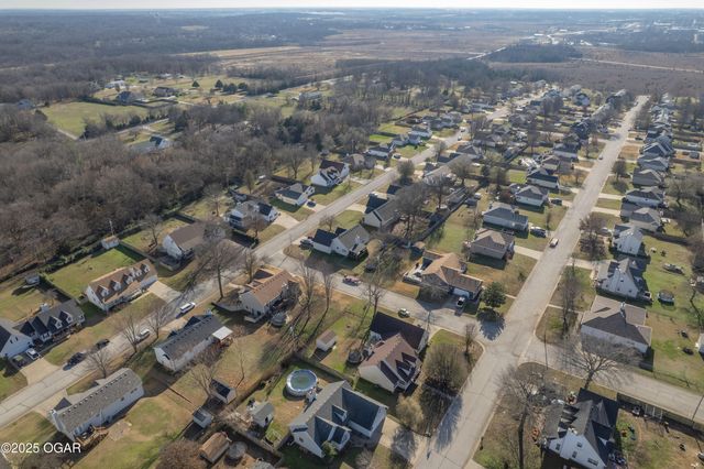 2003 Blue Jay Drive, Webb City, MO 64870