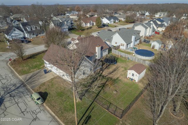 2003 Blue Jay Drive, Webb City, MO 64870