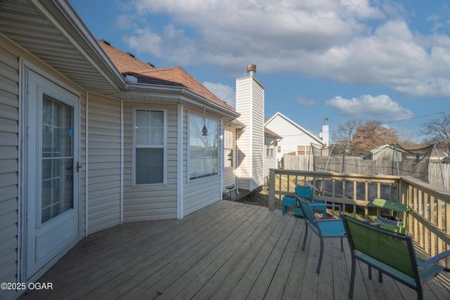 2003 Blue Jay Drive, Webb City, MO 64870