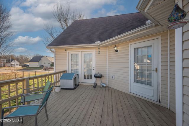 2003 Blue Jay Drive, Webb City, MO 64870