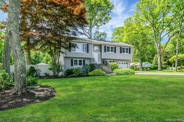 74A Hilltop Drive A, Smithtown, NY 11787