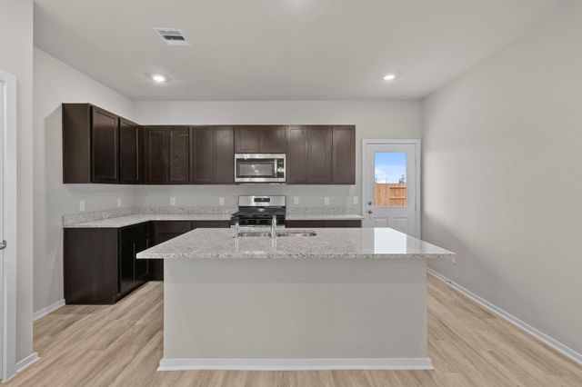 2910 Rockwood Drive, Rosharon, TX 77583