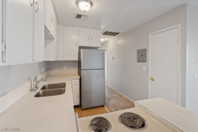 1417 Elizabeth Avenue 4, Las Vegas, NV 89119