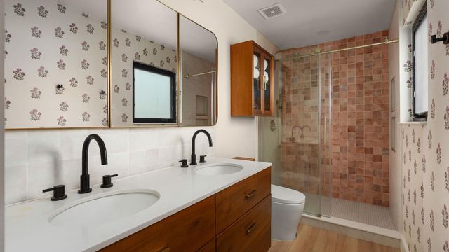 404 Whitetail DR, Manchaca, TX 78652