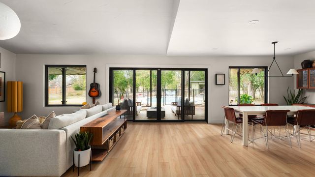 404 Whitetail DR, Manchaca, TX 78652