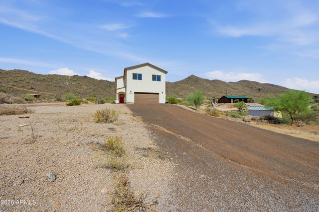 42714 N 11TH Avenue, New River, AZ 85087