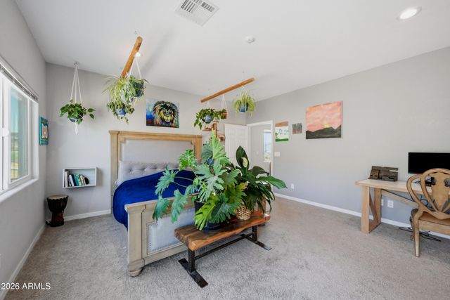 42714 N 11TH Avenue, New River, AZ 85087