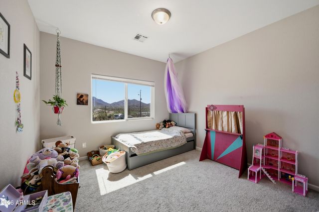 42714 N 11TH Avenue, New River, AZ 85087