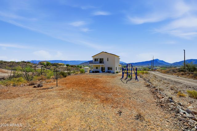 42714 N 11TH Avenue, New River, AZ 85087