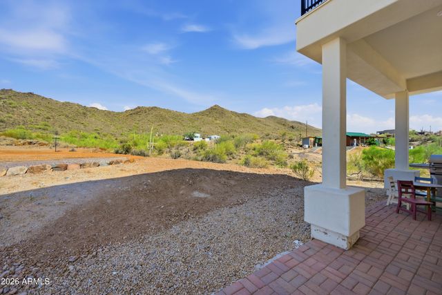 42714 N 11TH Avenue, New River, AZ 85087