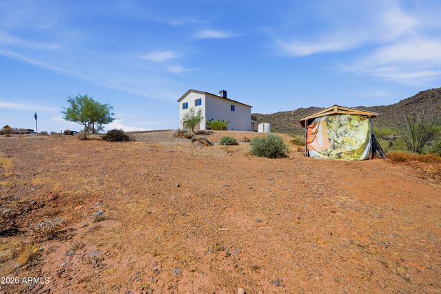 42714 N 11TH Avenue, New River, AZ 85087