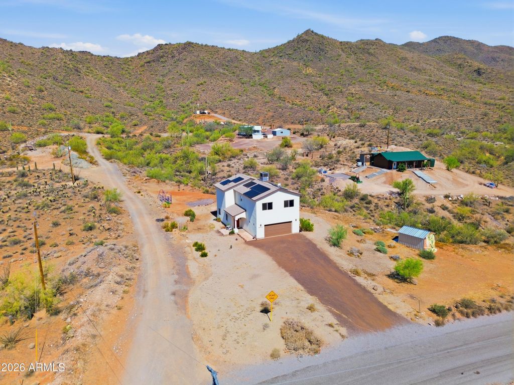 42714 N 11TH Avenue, New River, AZ 85087 — photo 2