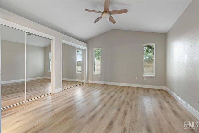 7625 Canyon Clover Drive, Bakersfield, CA 93313