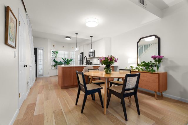 1321 Bayview Drive 4, Fort Lauderdale, FL 33304